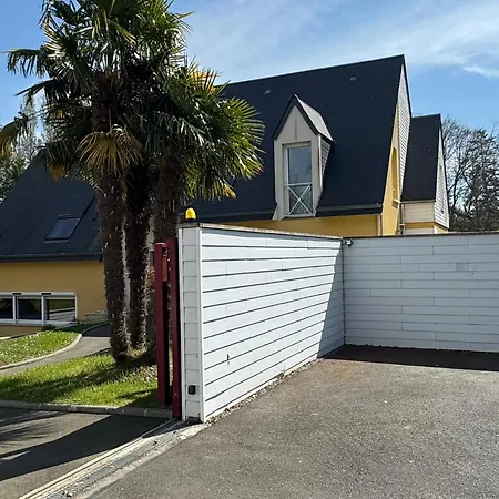 Moderne 4 Avec Grande Piscine Chauffee - Fr-1-487-380 *