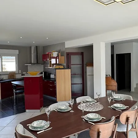 Moderne 4 Avec Grande Piscine Chauffee - Fr-1-487-380 Bavent